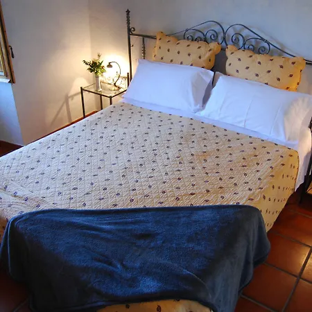 Arianella Penedes Nocleg ze śniadaniem 4*