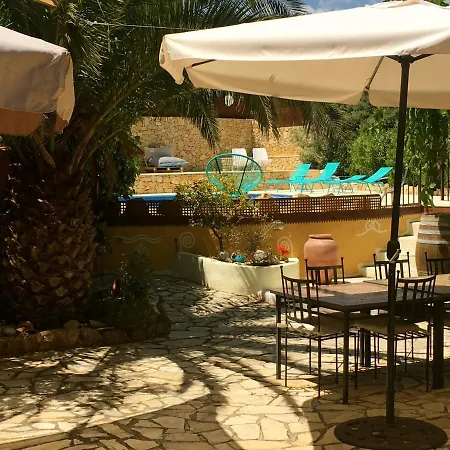 Arianella Penedes Bed and breakfast 3*